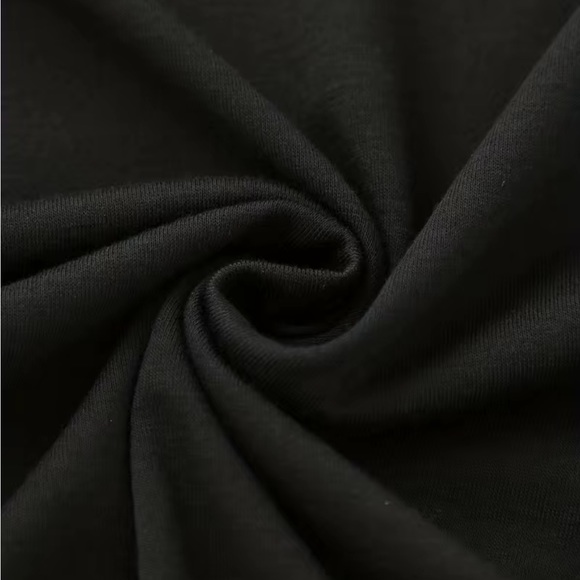 Cold Shoulder Cut Out Top - Picture 4 of 5